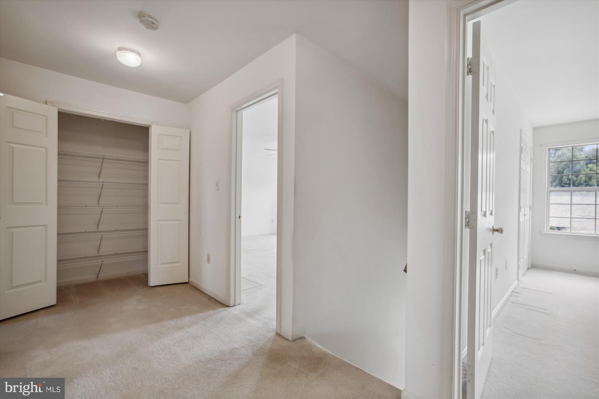 1529 Kingstream Circle Herndon, VA 20170 - Photo 52 of 74 Primary Bedroom