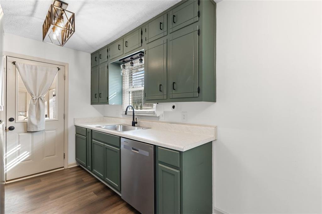 2720 North Bogan Road Northeast Buford, GA 30519 - Photo 15 of 29 a bathroom with a sink and a mirror
