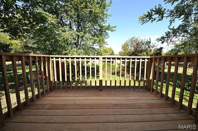 $219,900 | 2347 Farflung Drive, Florissant, MO 63031