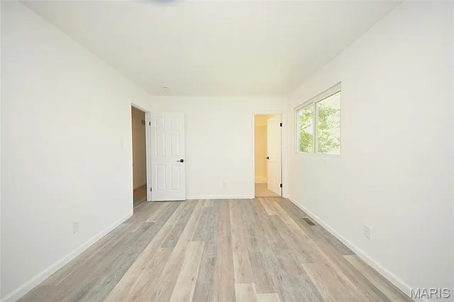 $219,900 | 2347 Farflung Drive, Florissant, MO 63031