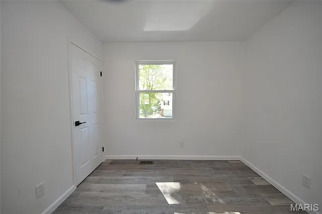 $219,900 | 2347 Farflung Drive, Florissant, MO 63031