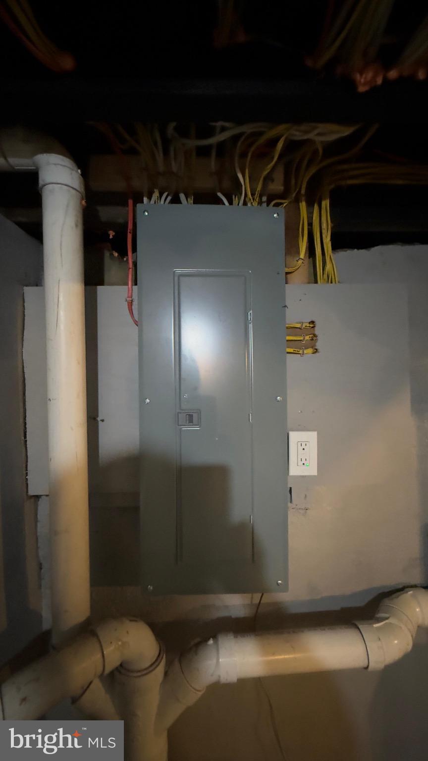 1011 Elnore Avenue Temple, PA 19560 - Photo 53 of 61