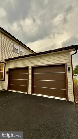 $434,900 | 1011 Elnore Avenue, Temple, PA 19560