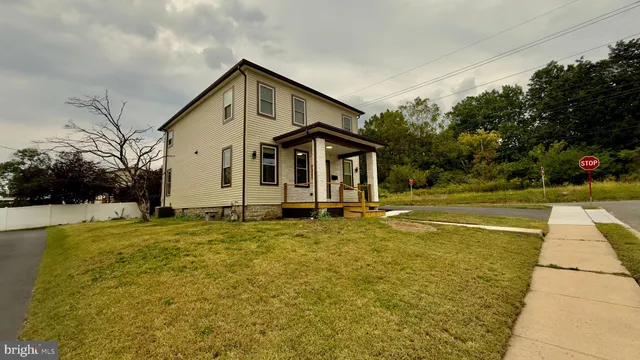 $434,900 | 1011 Elnore Avenue, Temple, PA 19560