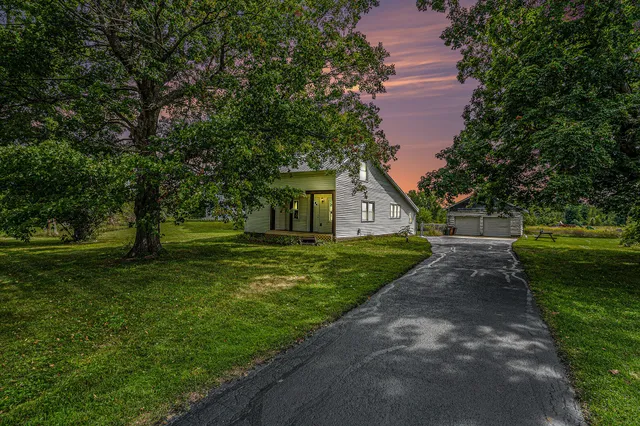 $250,000 | 2980 18 Mile Road Northeast, Cedar Springs, MI 49319