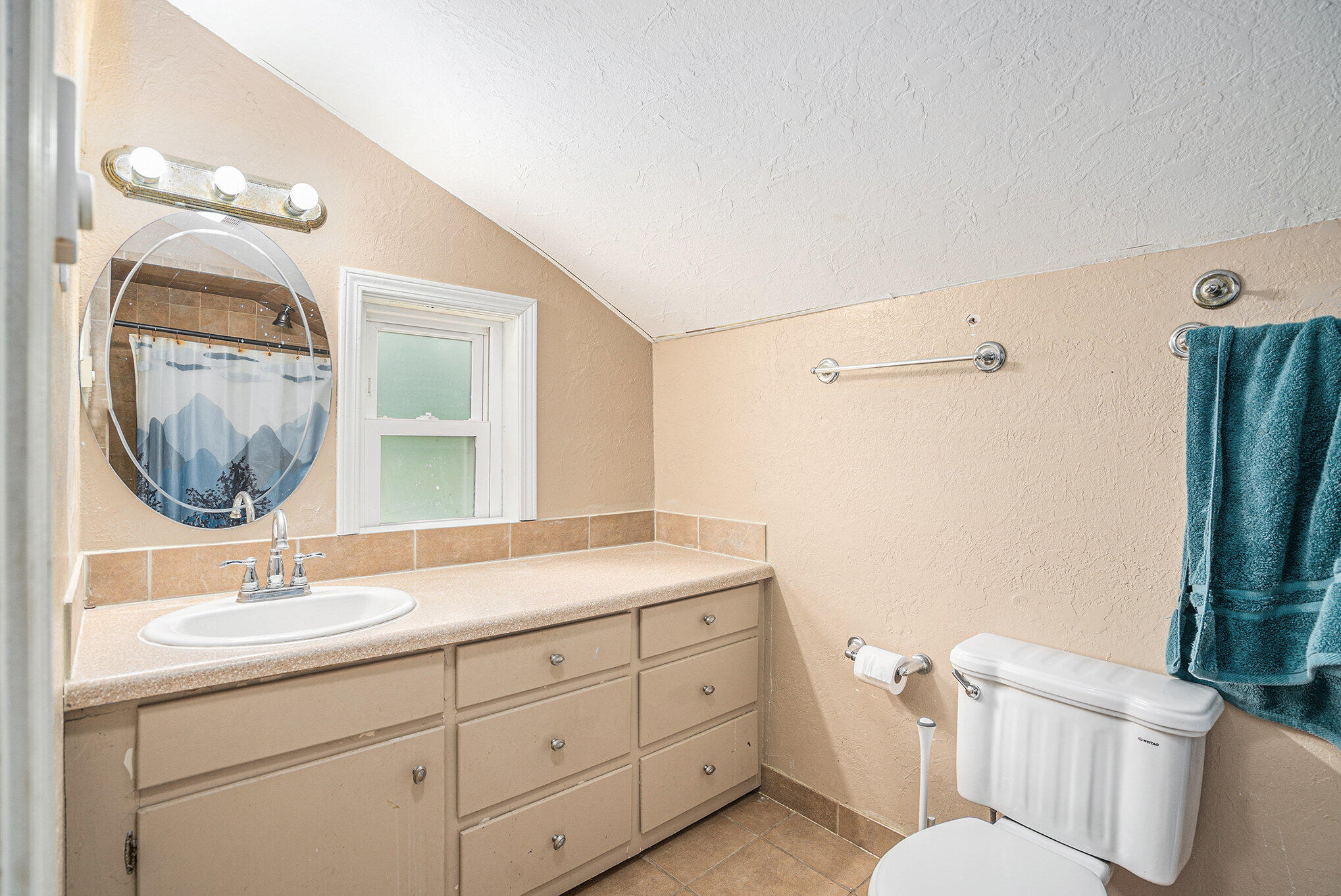 2980 18 Mile Road Northeast Cedar Springs, MI 49319 - Photo 20 of 26 2980 18 Mile bath