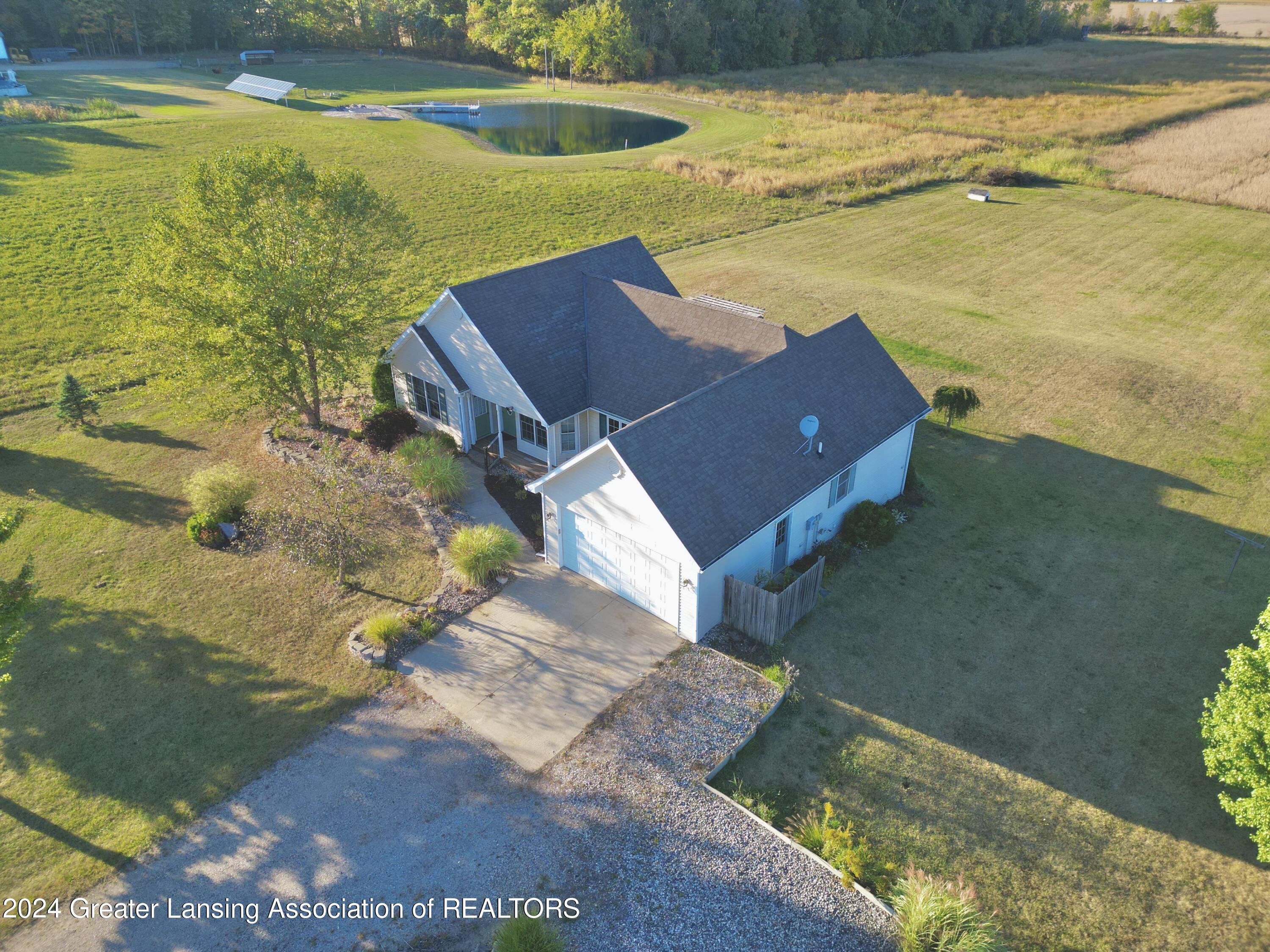 1600 West Mead Road St. Johns, MI 48879 - Photo 1 of 28 Front