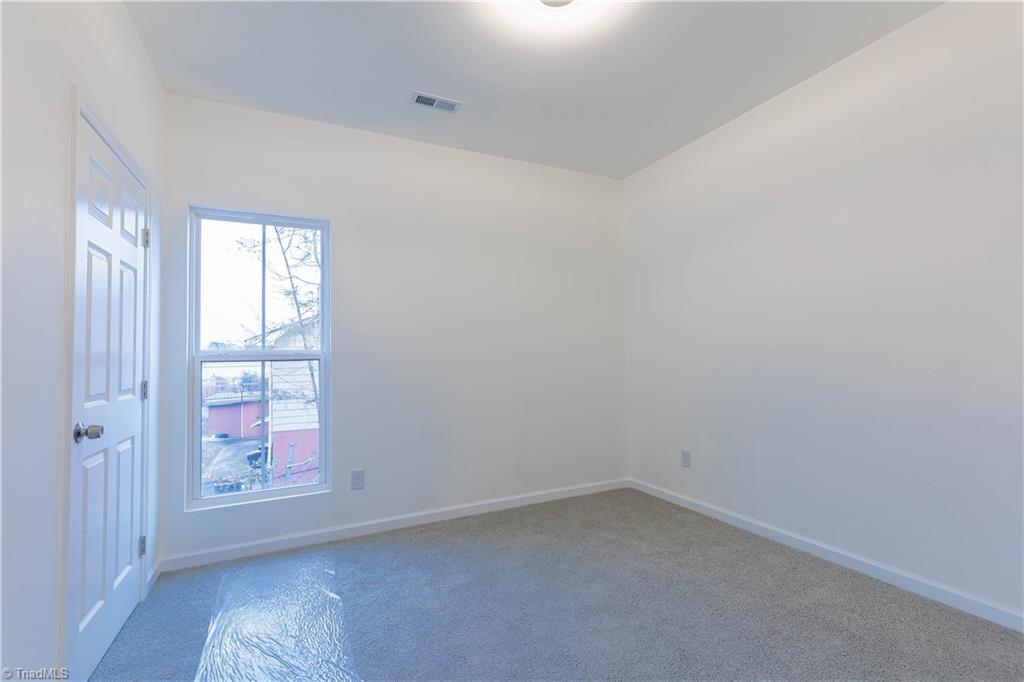 4761 Kester Mill Road Winston-Salem, NC 27103 - Photo 24 of 31