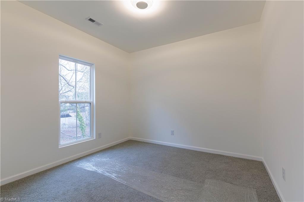 4761 Kester Mill Road Winston-Salem, NC 27103 - Photo 25 of 31