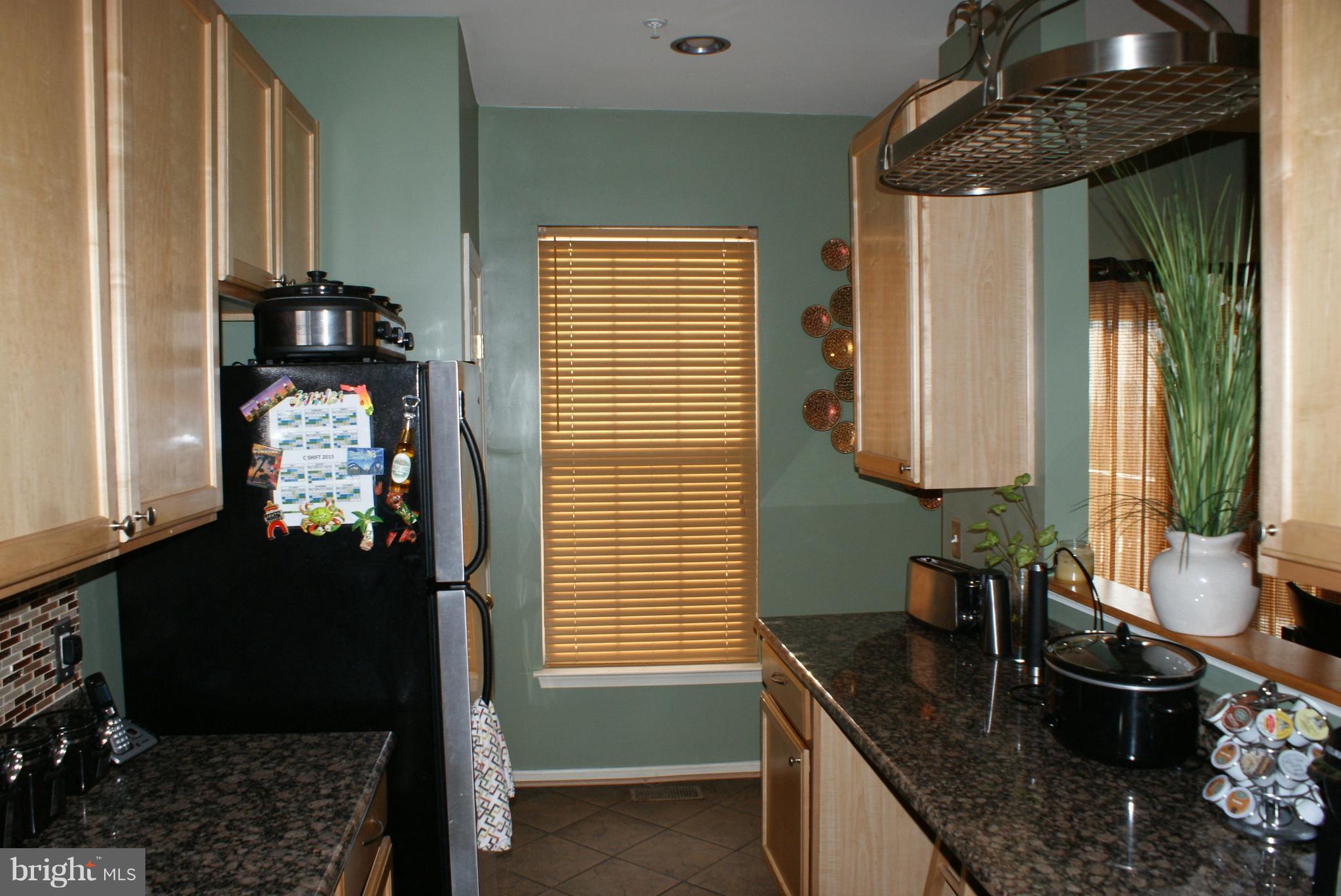678 Hunting Fields Road Baltimore, MD 21220 - Photo 12 of 24 Kitchen