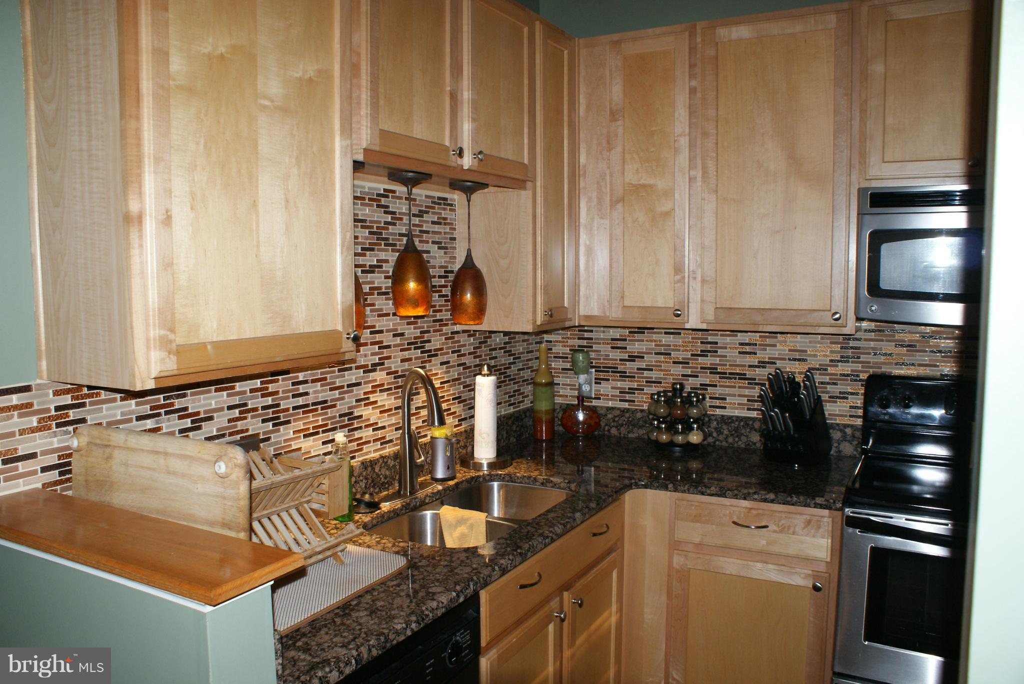 678 Hunting Fields Road Baltimore, MD 21220 - Photo 10 of 24 Kitchen