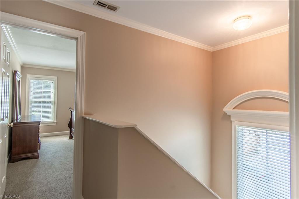 5270 Mountain View Road Winston-Salem, NC 27104 - Photo 13 of 33 Gallery Image 13