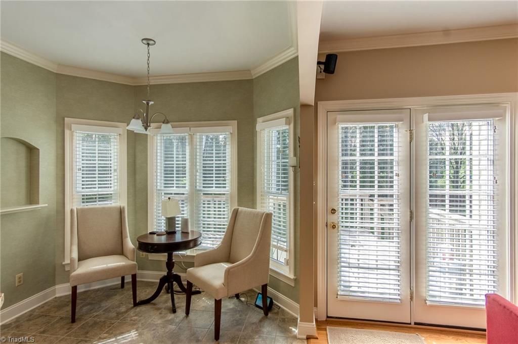 5270 Mountain View Road Winston-Salem, NC 27104 - Photo 9 of 33 Gallery Image 9