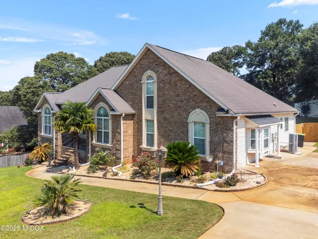 $350,000 | 408 Dixieland Drive, Byron, GA 31008