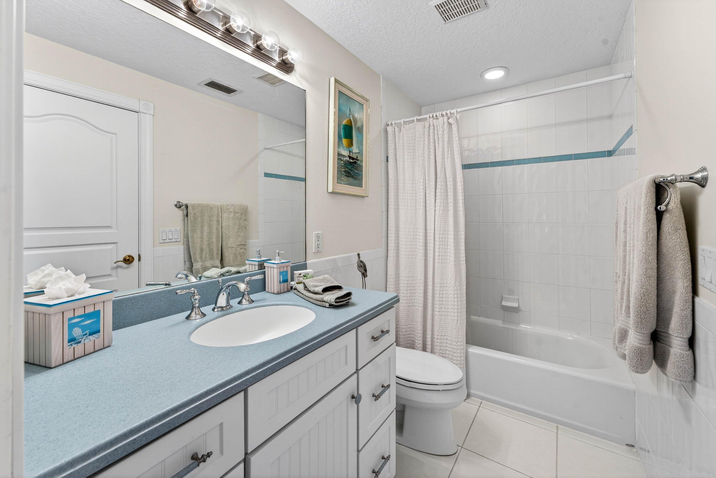 5855 Southwest Mapp Road Palm City, FL 34990 - Photo 28 of 60 27Day-Bathroom2