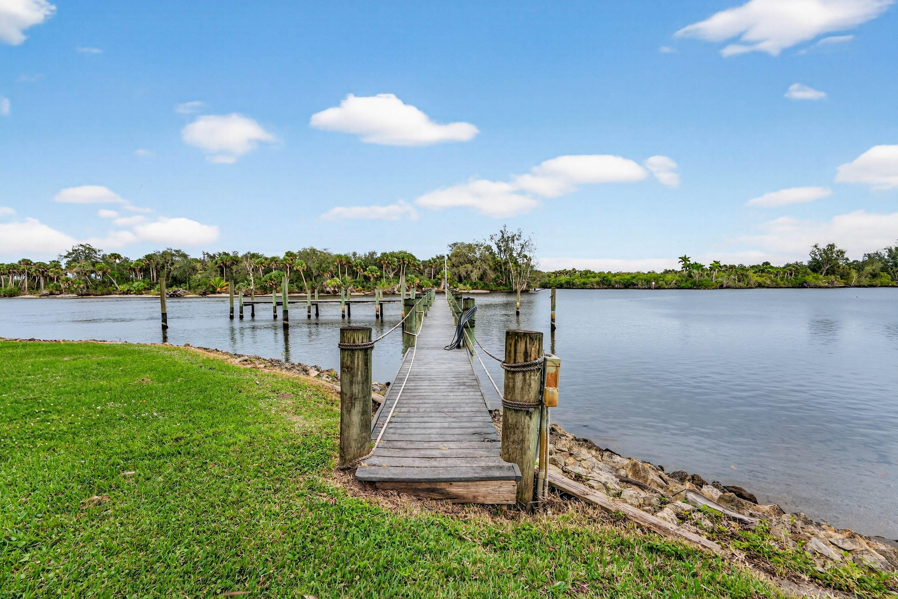 5855 Southwest Mapp Road Palm City, FL 34990 - Photo 39 of 60 38Day-Deck1