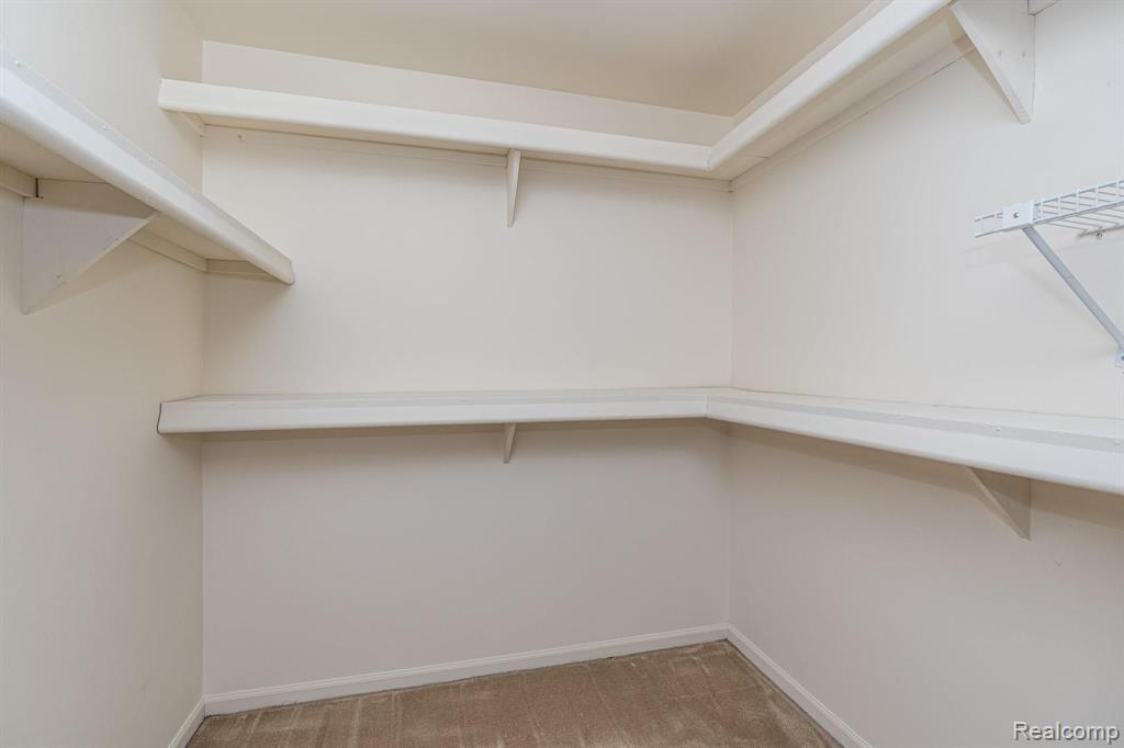 41100 Coventry Road Novi, MI 48375 - Photo 24 of 48