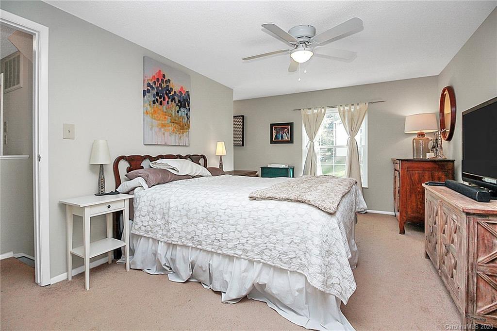 6300 Pella Road Charlotte, NC 28211 - Photo 24 of 41 Gallery Image 24