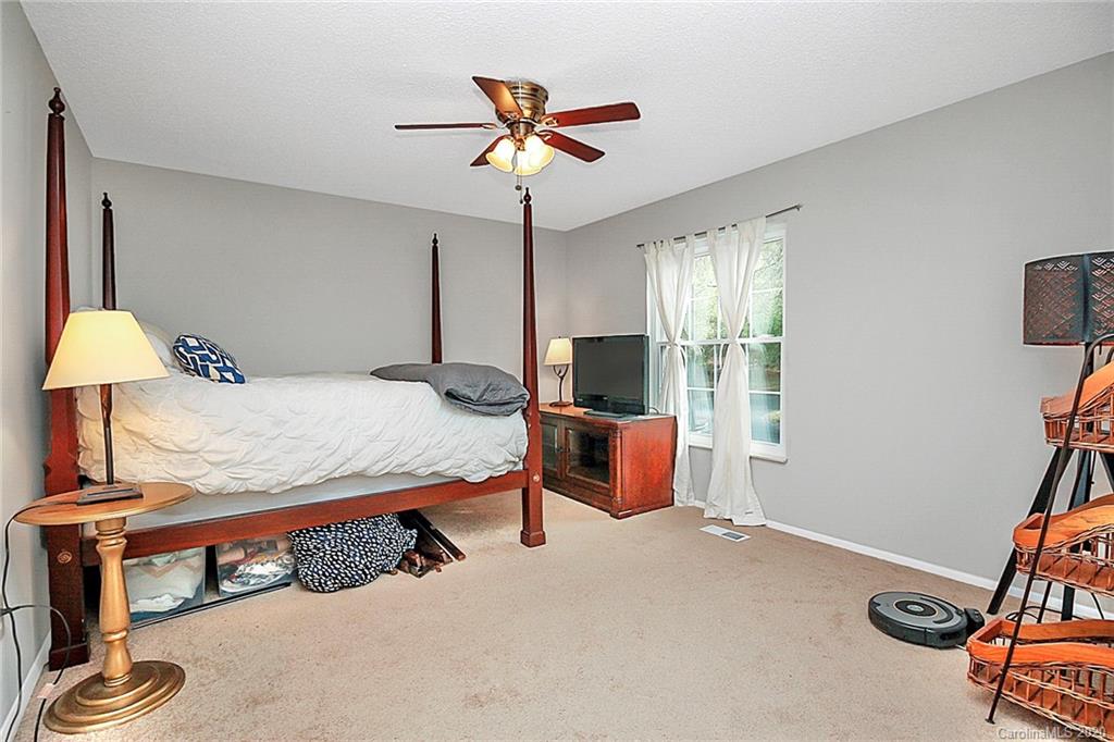 6300 Pella Road Charlotte, NC 28211 - Photo 30 of 41 Gallery Image 30