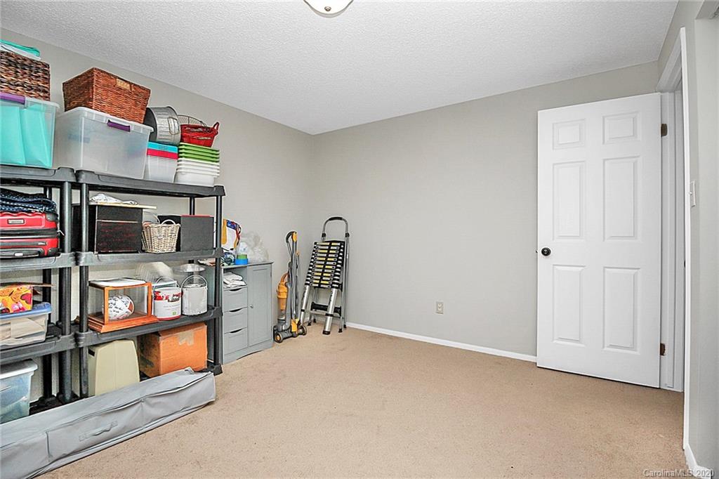 6300 Pella Road Charlotte, NC 28211 - Photo 34 of 41 Gallery Image 34