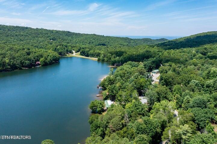 6838 Flats Road Tallassee, TN 37878 - Photo 17 of 17 Private Lake