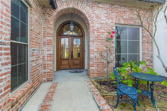 $735,000 | 1476 Hickory Ridge Drive, Lake Charles, LA 70611