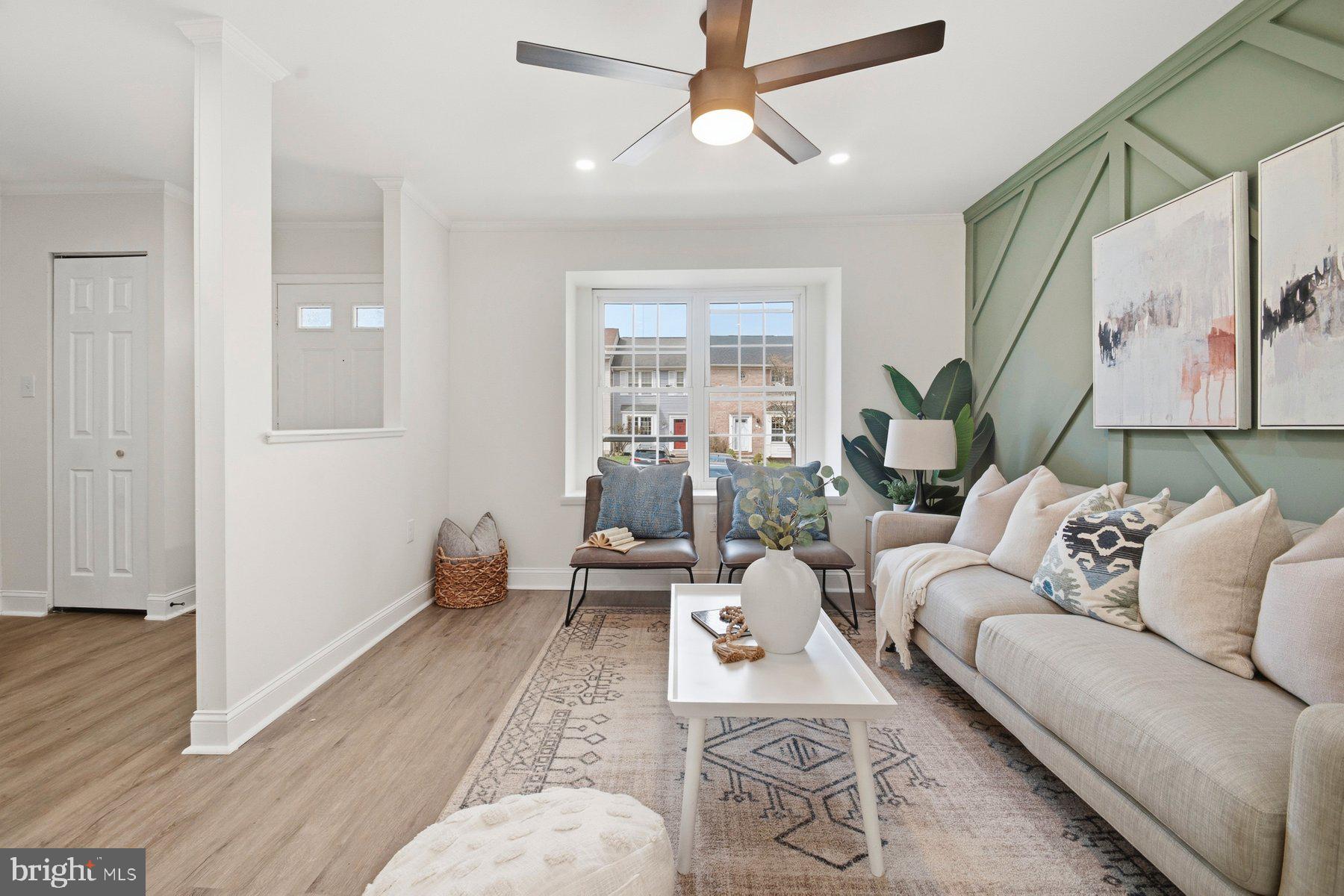 7 Prestwick Square Baltimore, MD 21228 - Photo 9 of 28 a living room with furniture and wooden floor