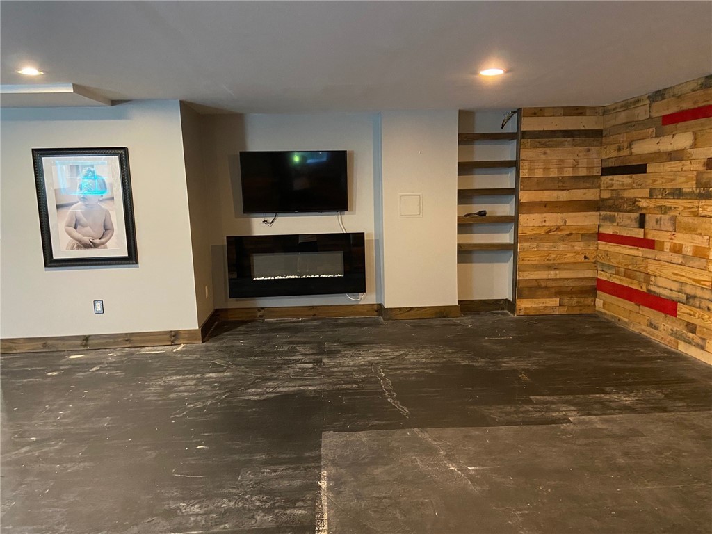 3 Dillon Lane Smithfield, RI 02917 - Photo 31 of 35