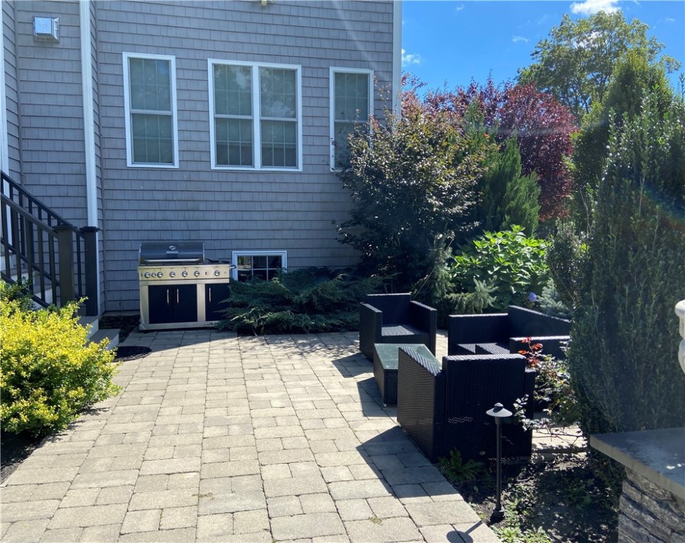 3 Dillon Lane Smithfield, RI 02917 - Photo 33 of 35