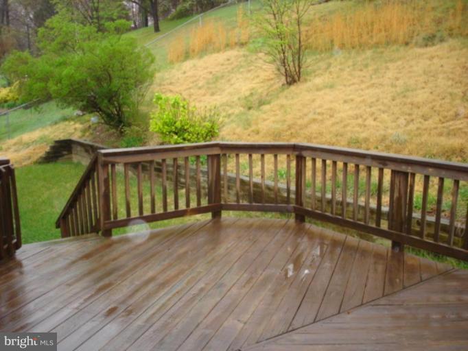 6706 Southfield Road Fort Washington, MD 20744 - Photo 15 of 15 Deck