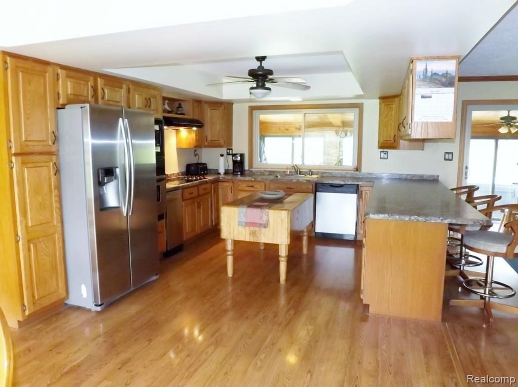 1244 Rowland Road Leonard, MI 48367 - Photo 12 of 44