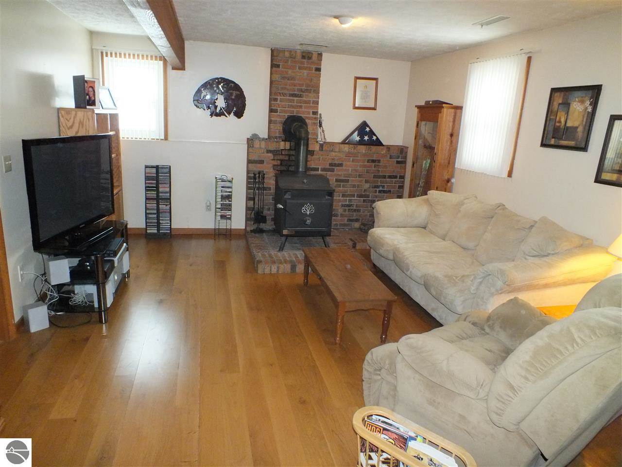 1171 Rasho Road Traverse City, MI 49696 - Photo 15 of 25 1779406-14.JPG