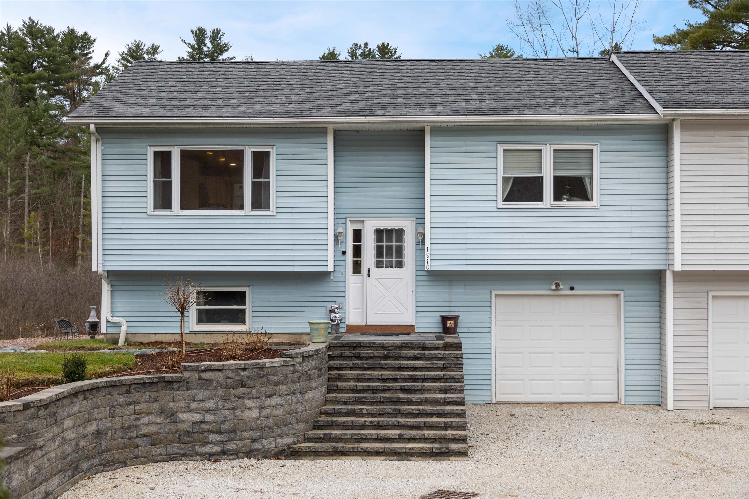 1910 Old Creamery Road Williston, VT 05495 - Photo 3 of 40