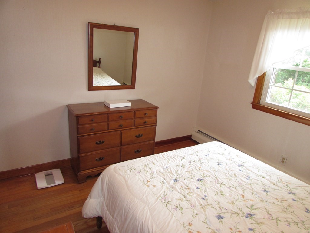 33 Old Willis Road Cumberland, RI 02864 - Photo 18 of 32 Gallery Image 18