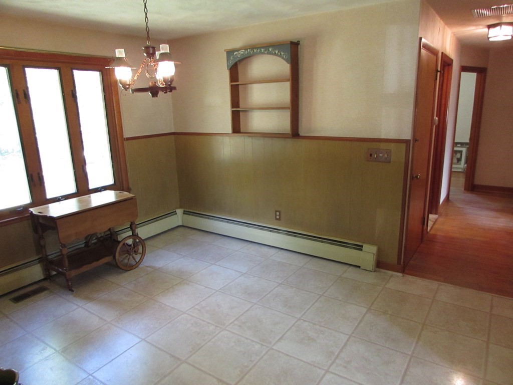 33 Old Willis Road Cumberland, RI 02864 - Photo 10 of 32 Gallery Image 10