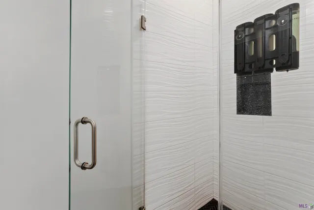 $2,500 | 415 Bedford Drive, Baton Rouge, LA 70806