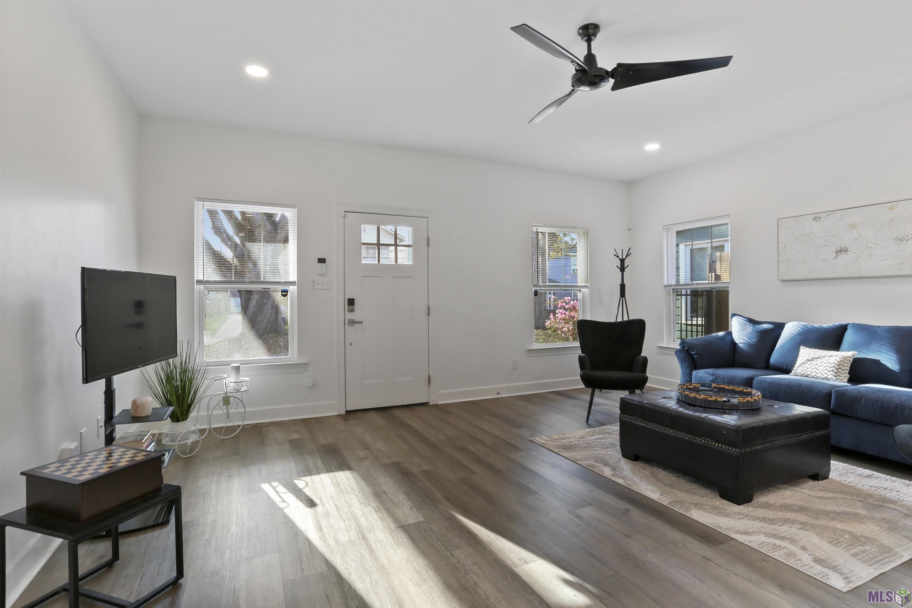 415 Bedford Drive Baton Rouge, LA 70806 - Photo 3 of 19