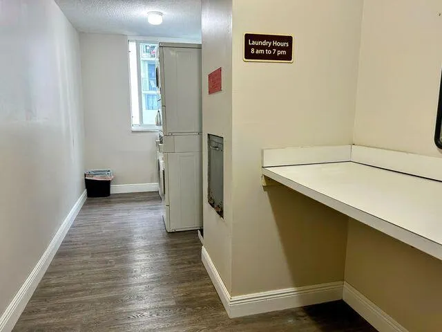 $459,999 | 125 South Ocean Avenue, Unit 207, Palm Beach Shores, FL 33404