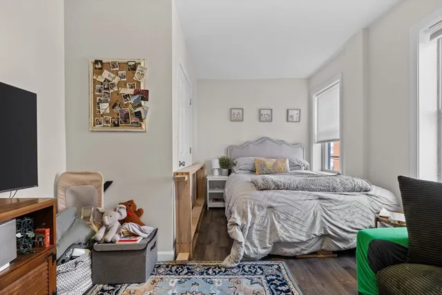 $3,000 | 149 Cottage Street, Unit 2, Boston, MA 02128