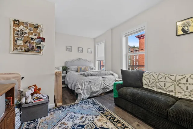 $3,000 | 149 Cottage Street, Unit 2, Boston, MA 02128