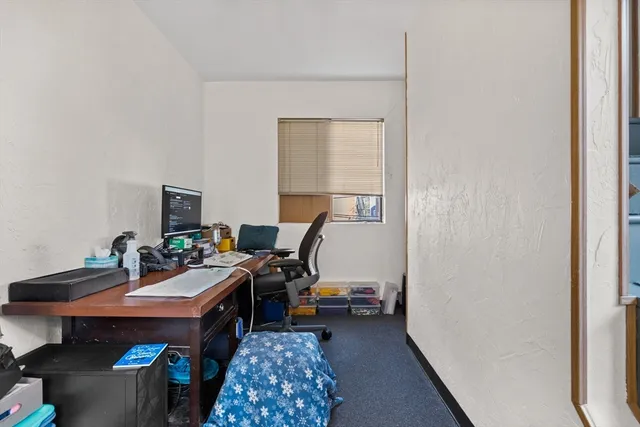 $3,000 | 149 Cottage Street, Unit 2, Boston, MA 02128