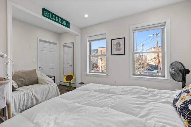 $3,000 | 149 Cottage Street, Unit 2, Boston, MA 02128