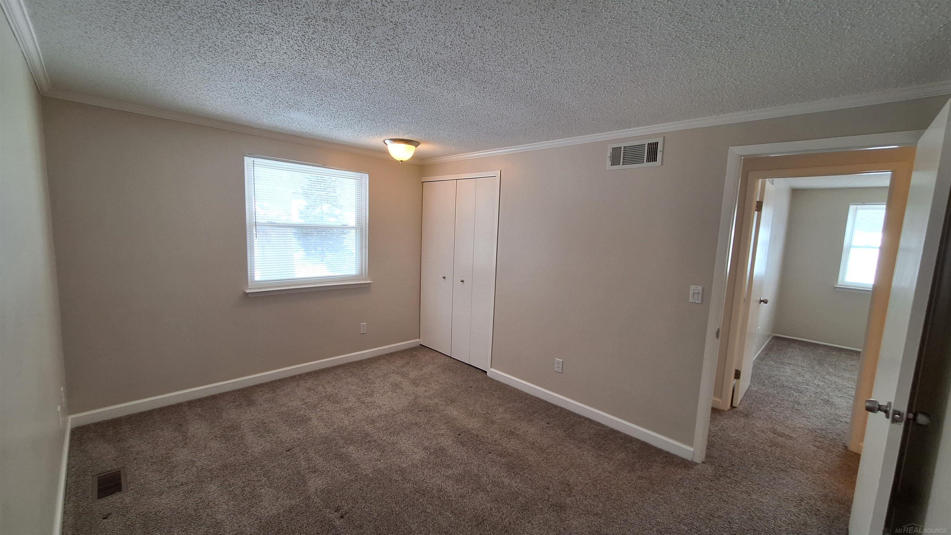 4130 Elmhurst Road Waterford, MI 48328 - Photo 15 of 27