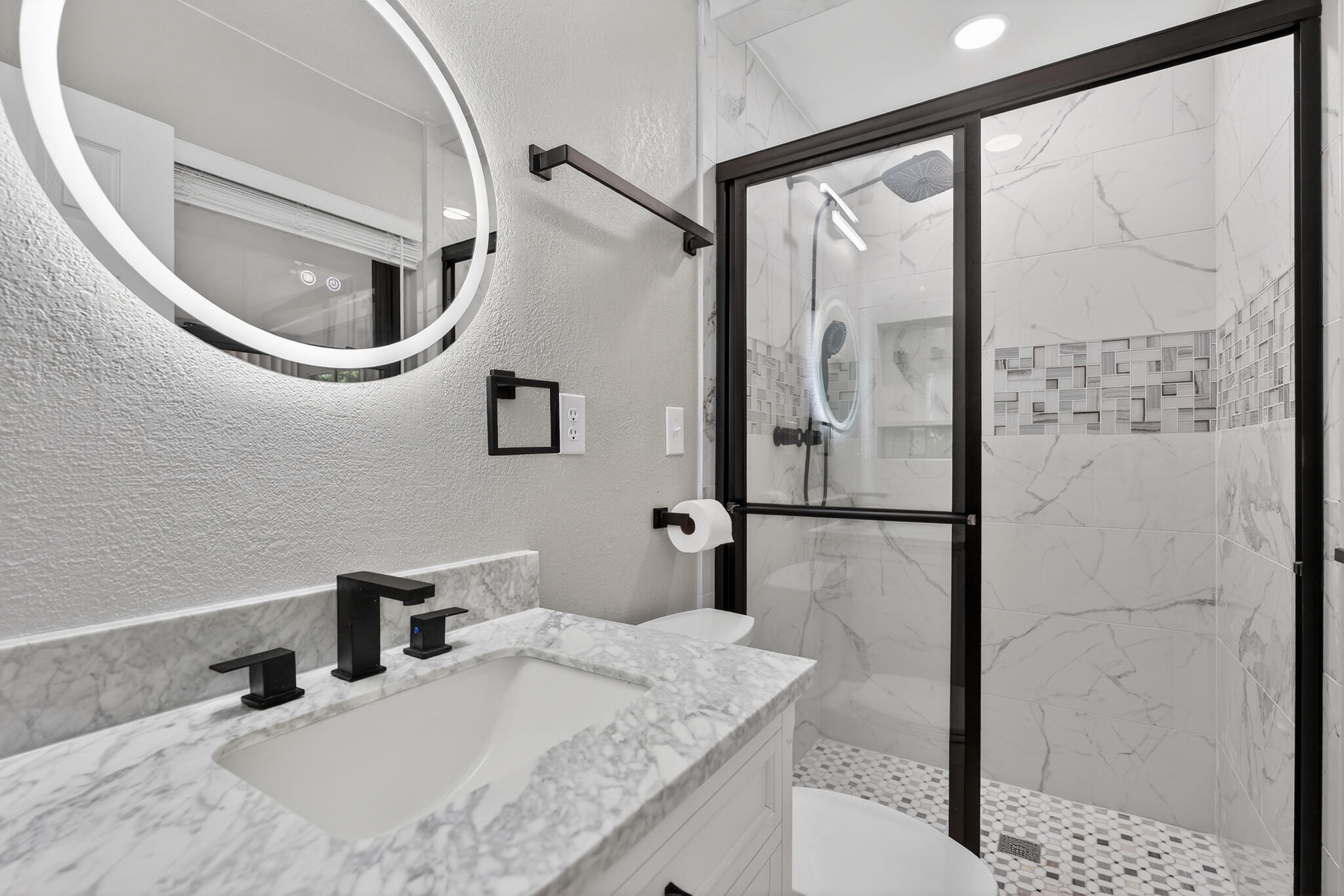 420 Paradise Road Niceville, FL 32578 - Photo 8 of 38 a bathroom with a granite countertop sink mirror and shower