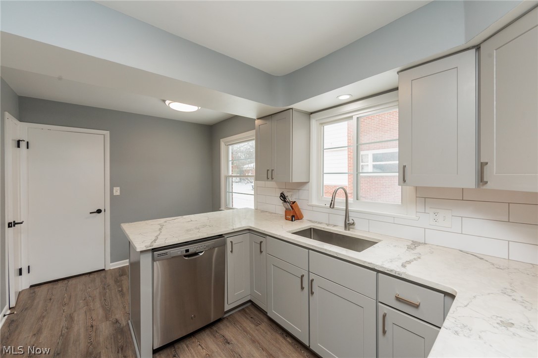 2539 Warrensville Center Road, Unit DOWN Cleveland, OH 44118 - Photo 16 of 43