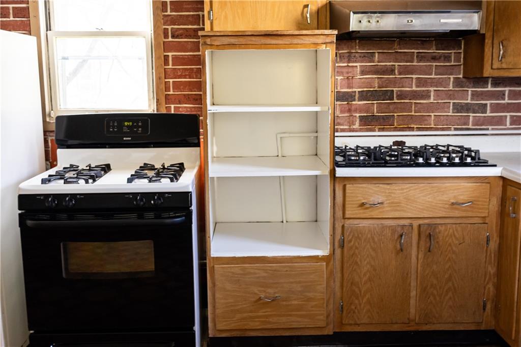 1604 Ridge Avenue Braddock, PA 15104 - Photo 13 of 29