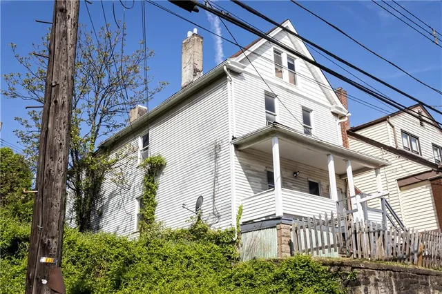 $85,000 | 1604 Ridge Avenue, Braddock, PA 15104