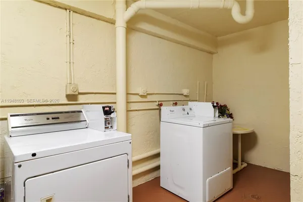 $270,000 | 101 Southeast 3rd Avenue, Unit 507, Dania Beach, FL 33004