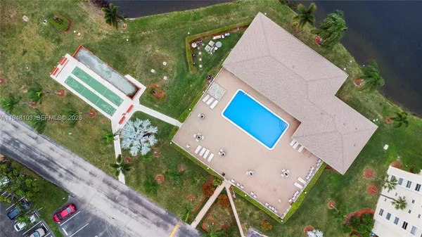 $270,000 | 101 Southeast 3rd Avenue, Unit 507, Dania Beach, FL 33004