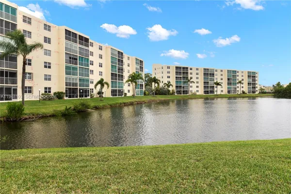 $270,000 | 101 Southeast 3rd Avenue, Unit 507, Dania Beach, FL 33004